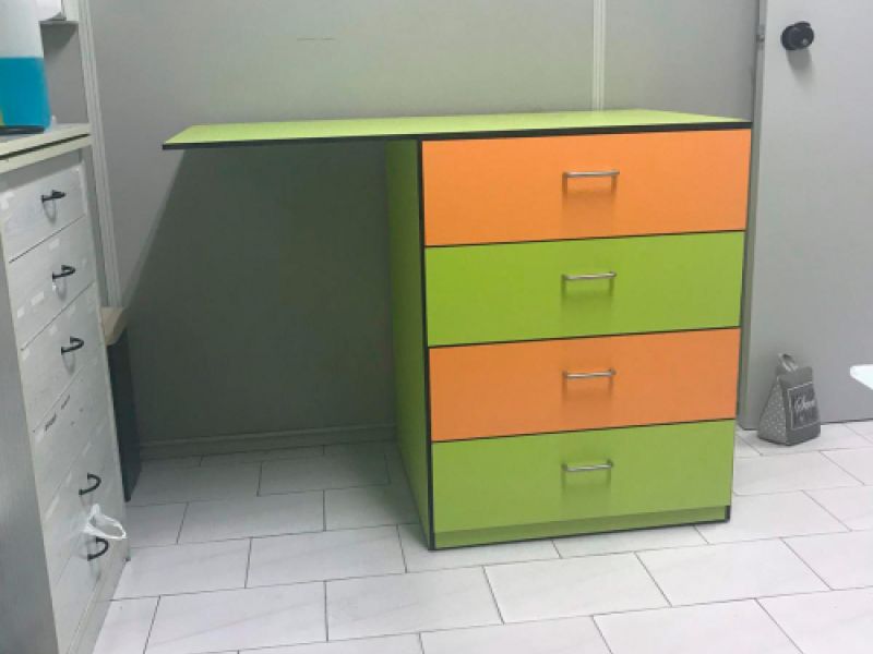 Mobiliario y encimeras fenólicas Mobiliario y encimeras fenólicas